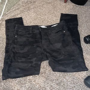 Social standard camp skinny jeans